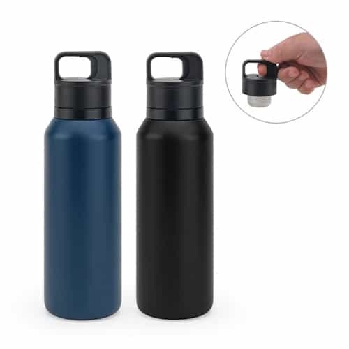 NICKLAUS. Bouteille en acier inoxydable (91% recyclé) avec double paroi isolée sous vide 590 mL
