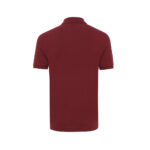 Polo rouge bordeaux à manches courtes vu de dos