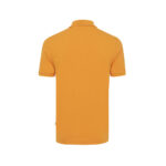Dos d’un polo orange à manches courtes