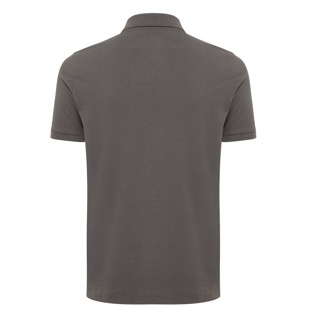 Dos d’un polo gris à manches courtes