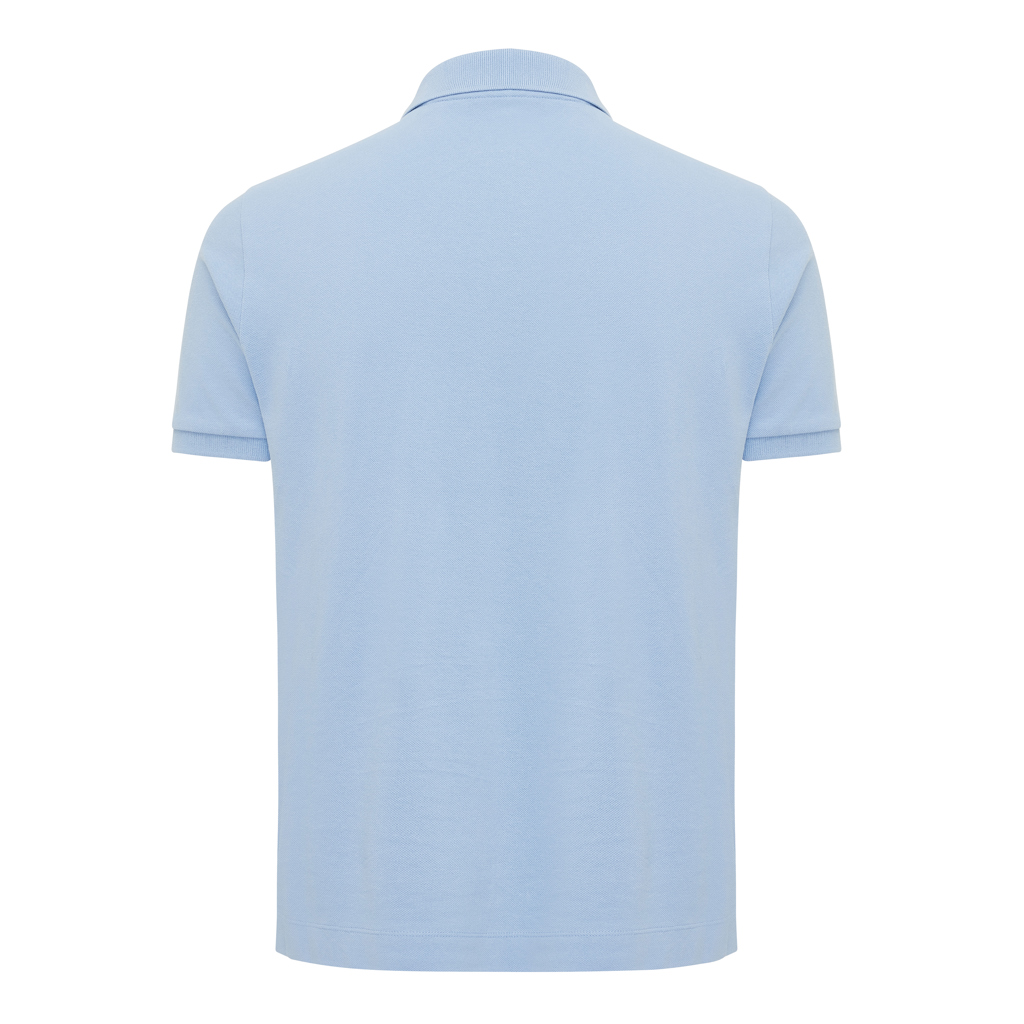 Polo bleu ciel vu de dos