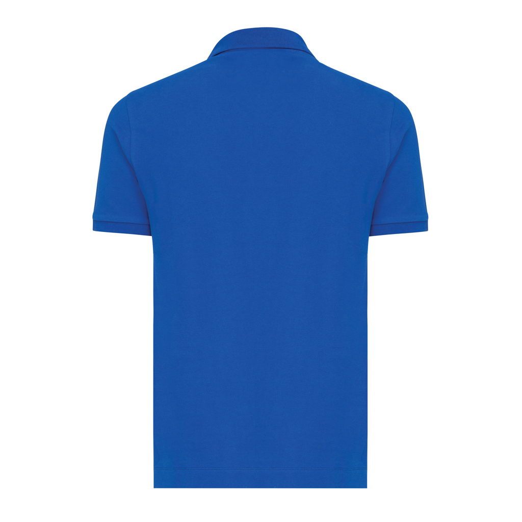 Dos d’un polo bleu à manches courtes