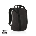 Sac à dos noir minimaliste sur fond blanc