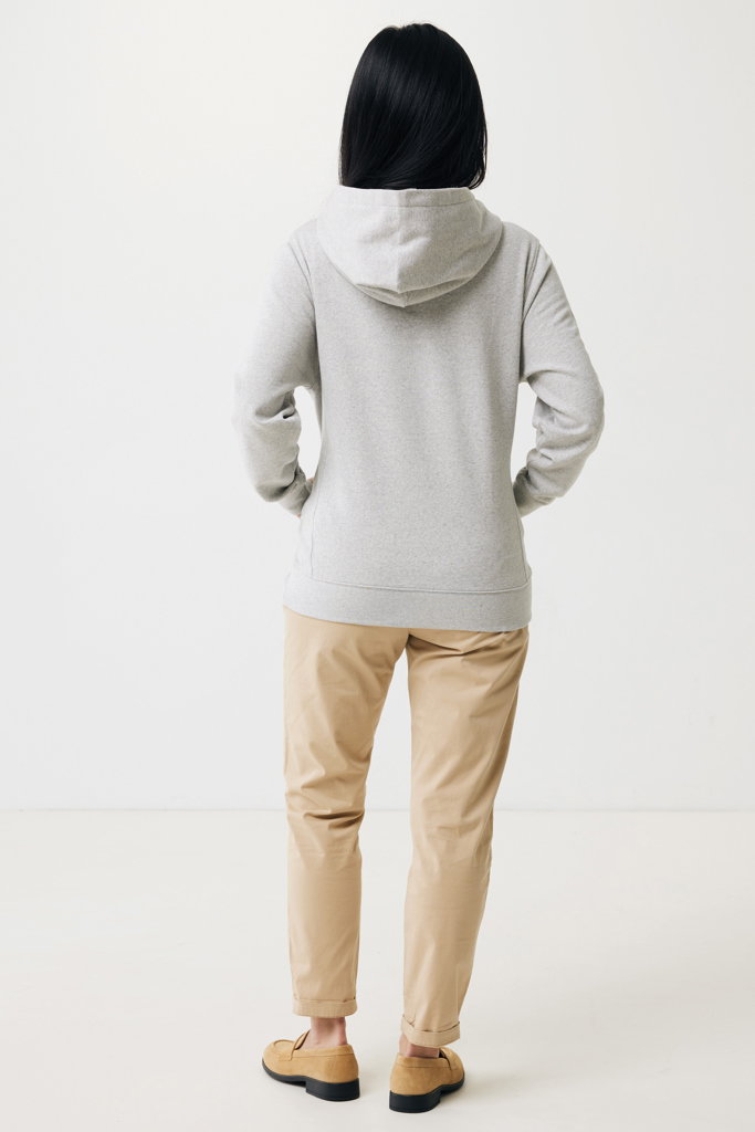 Personne de dos en sweat à capuche gris