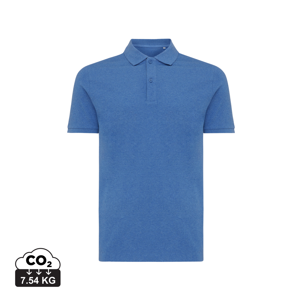 Polo bleu à manches courtes sur fond blanc