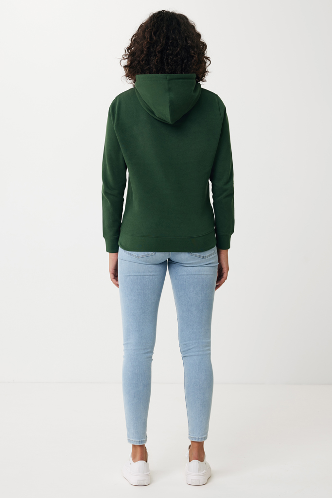 Vue arrière femme sweat vert et jean clair