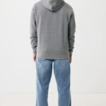 Homme de dos en sweat à capuche gris